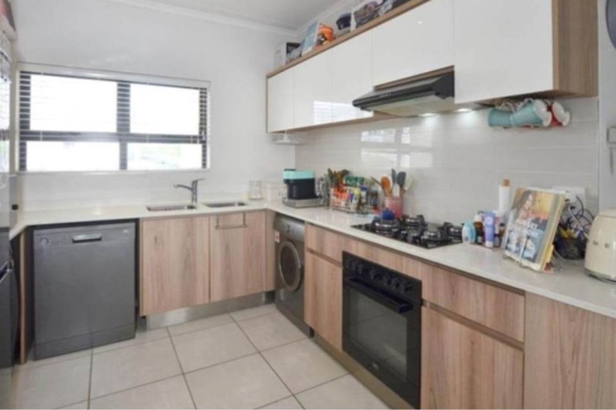 To Let 2 Bedroom Property for Rent in Richwood Western Cape